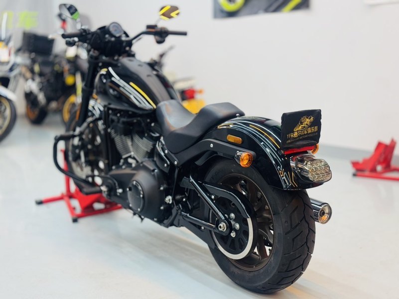 二手哈雷戴维森路威 Low Rider S