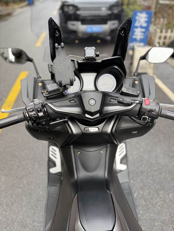 二手雅马哈TMAX