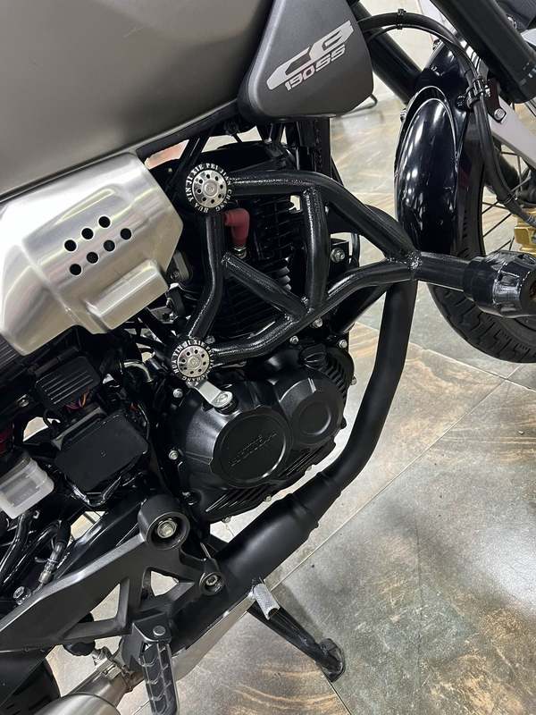 二手五羊本田鸷道 CB190SS