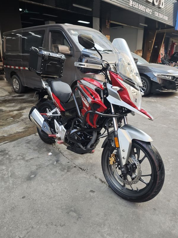 二手五羊本田猛鸷 CB190X