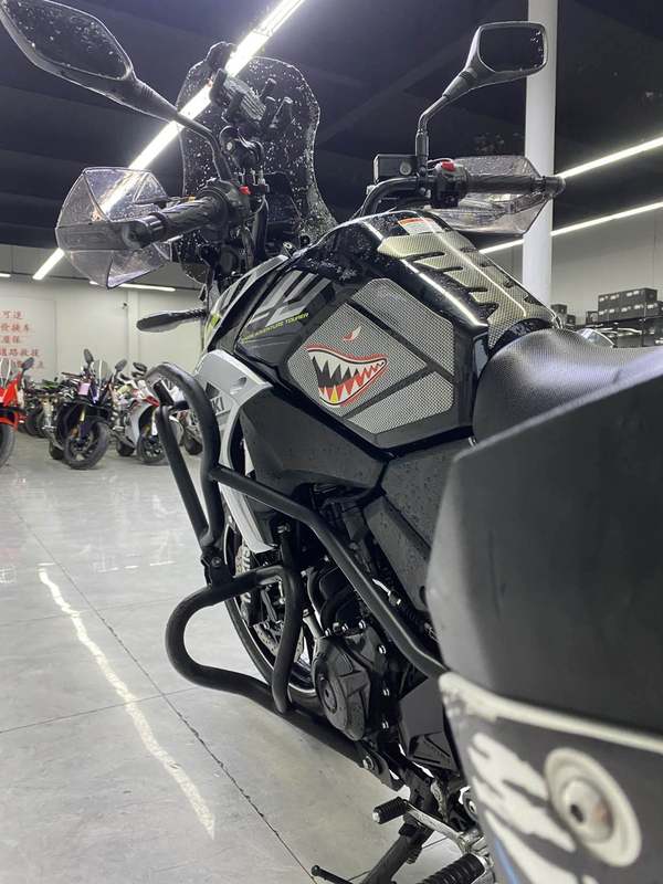 二手豪爵铃木DL250