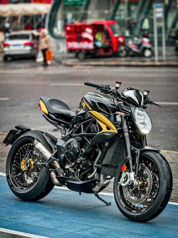 二手奥古斯塔Dragster 800