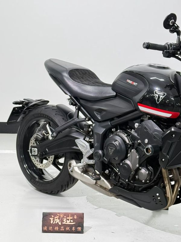 二手凯旋Trident 660