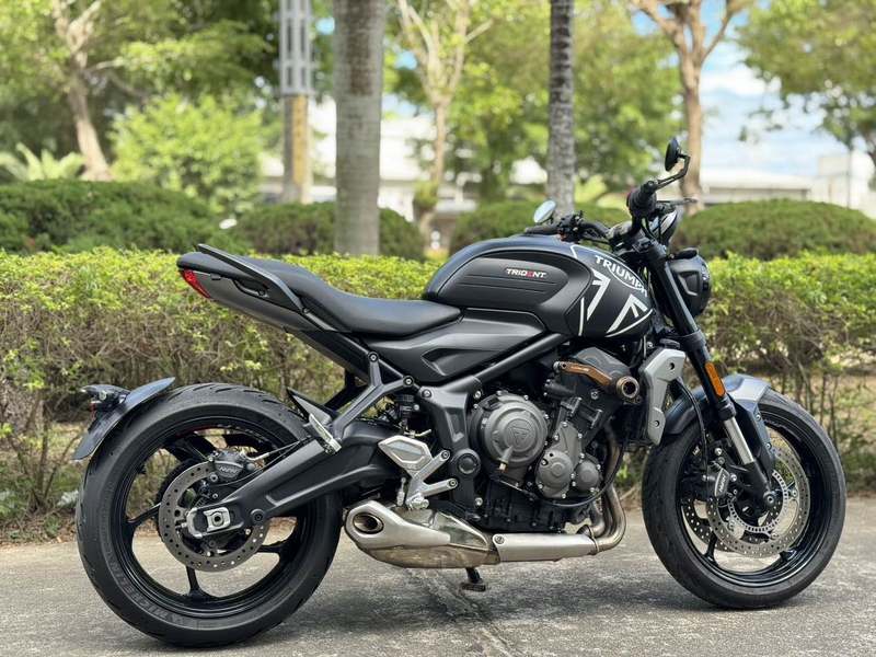 二手凯旋Trident 660