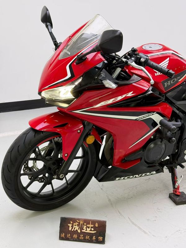 二手本田CBR400R