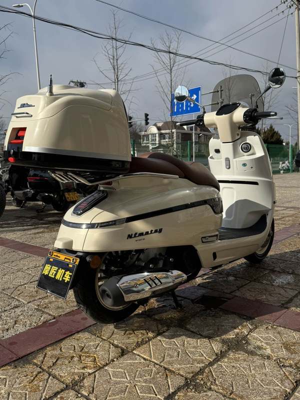 二手南方梦拉丽莎 飞戈