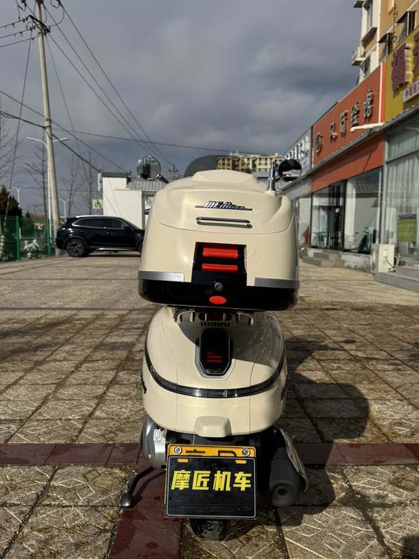 二手南方梦拉丽莎 飞戈