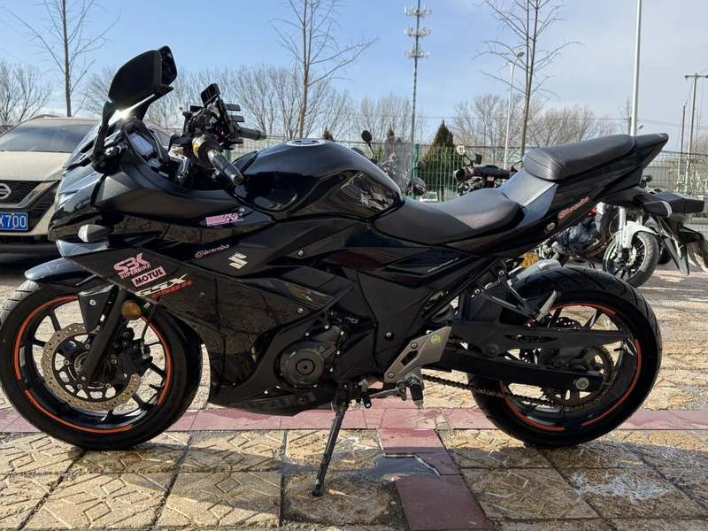 二手豪爵铃木GSX250R