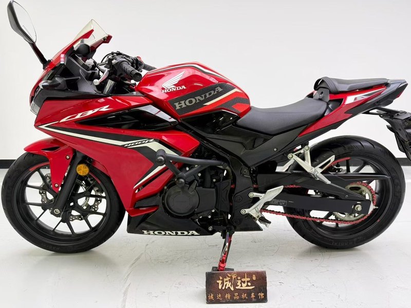 二手本田CBR400R