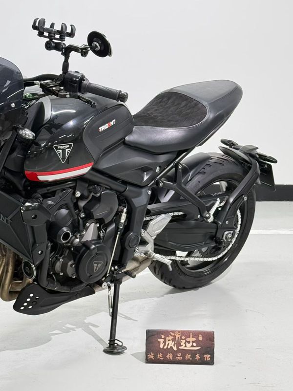 二手凯旋Trident 660