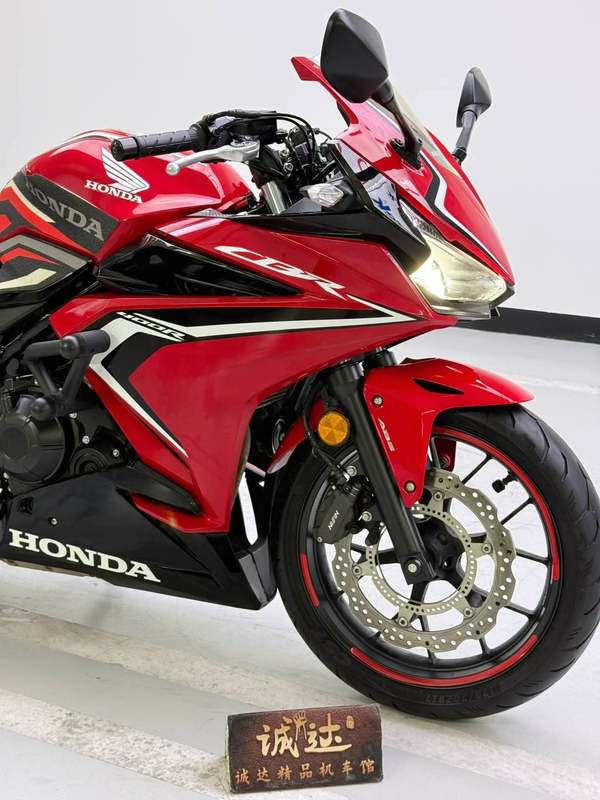 二手本田CBR400R