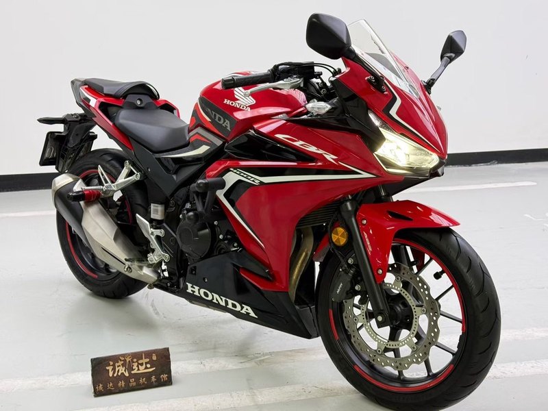 二手本田CBR400R