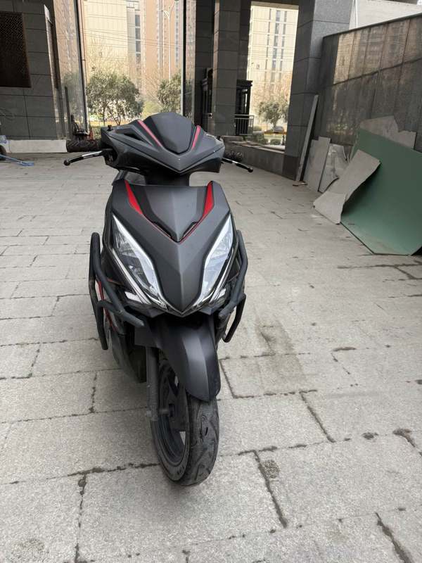 二手新大洲本田裂行 RX125Fi