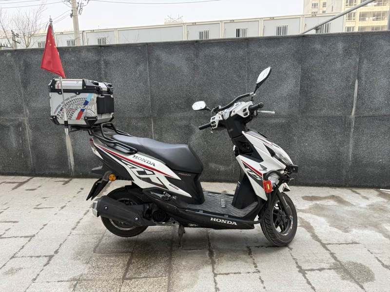 二手新大洲本田裂行 RX125Fi