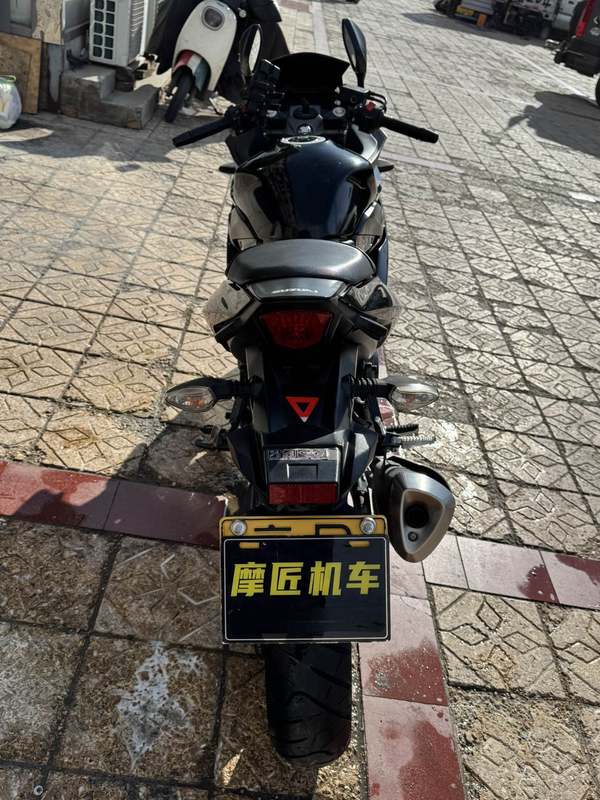 二手豪爵铃木GSX250R