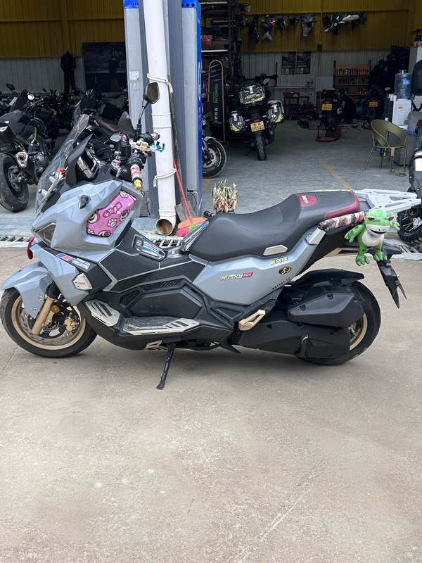 二手三阳哈士奇 Husky ADV150