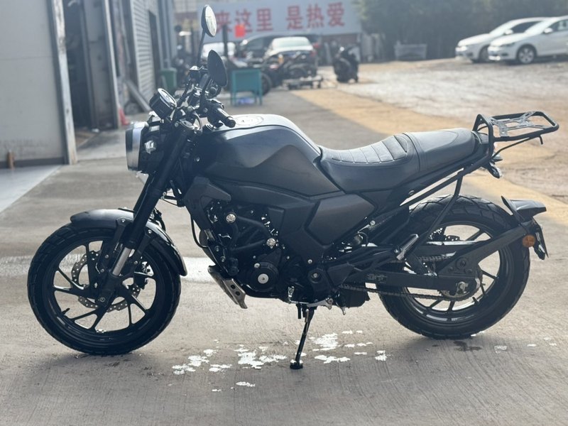 二手五羊本田鸷道 CB190SS