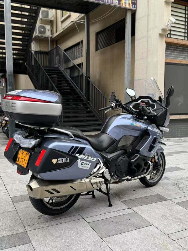 二手贝纳利1200GT