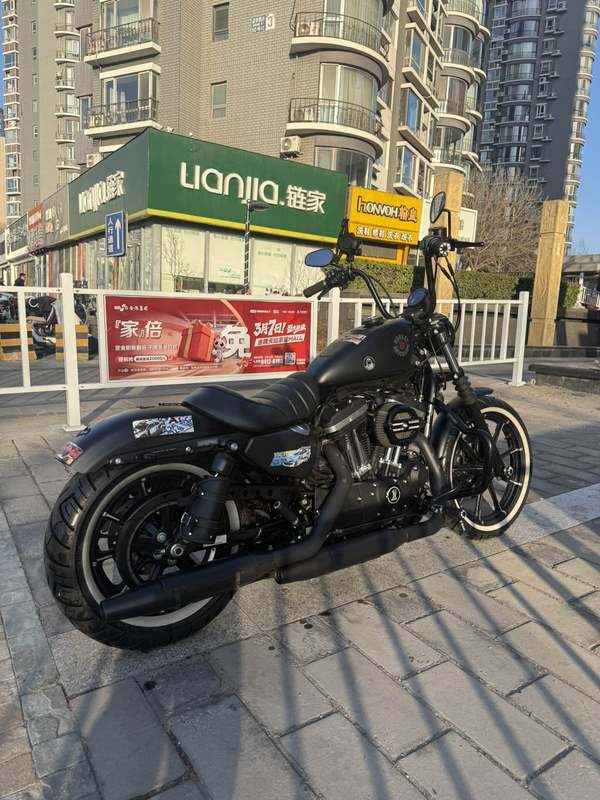 二手哈雷戴维森Iron883 硬汉