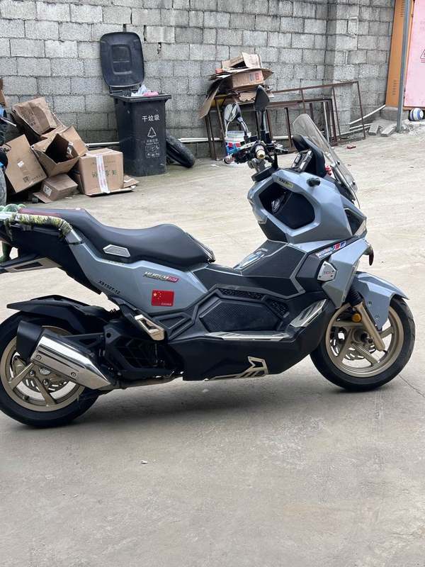 二手三阳哈士奇 Husky ADV150