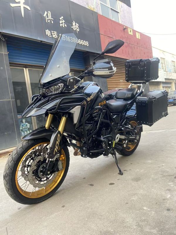 二手贝纳利TRK702