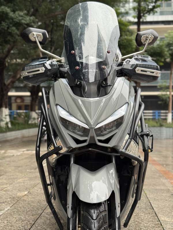 二手望雅猛士三代