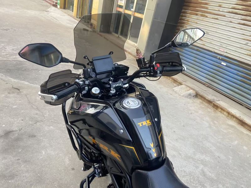 二手贝纳利TRK702