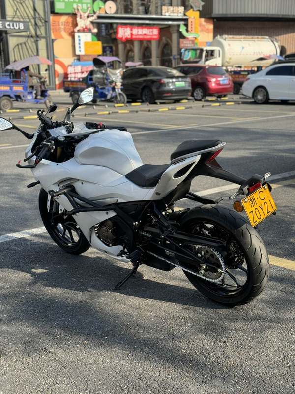 二手QJMOTOR赛250