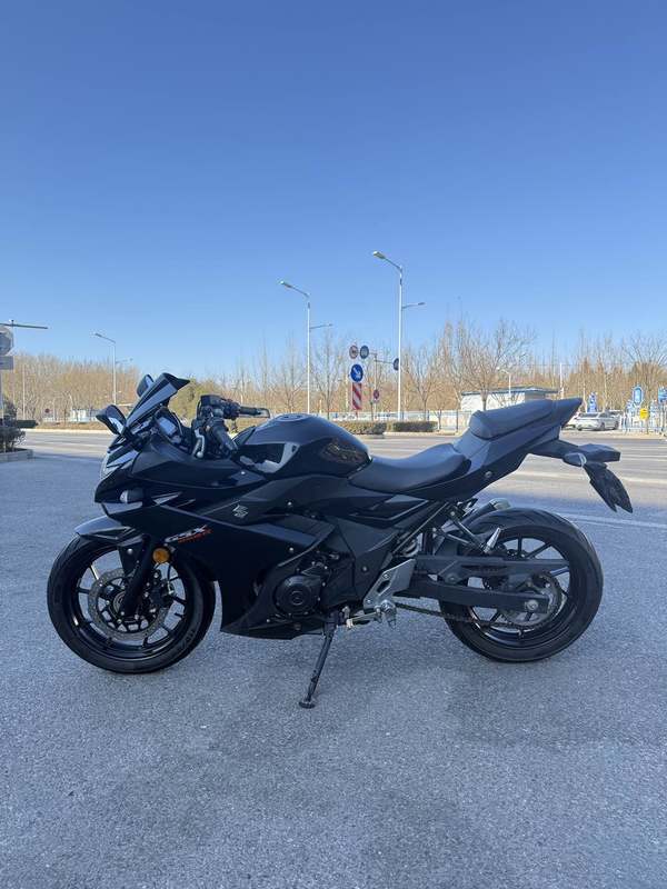 二手豪爵铃木GSX250R