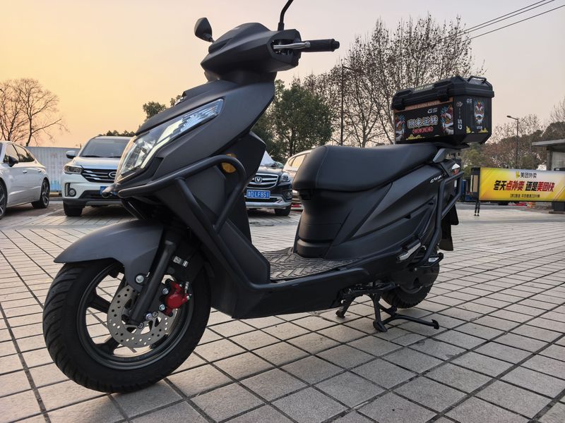 二手济南铃木优驿 UE125T