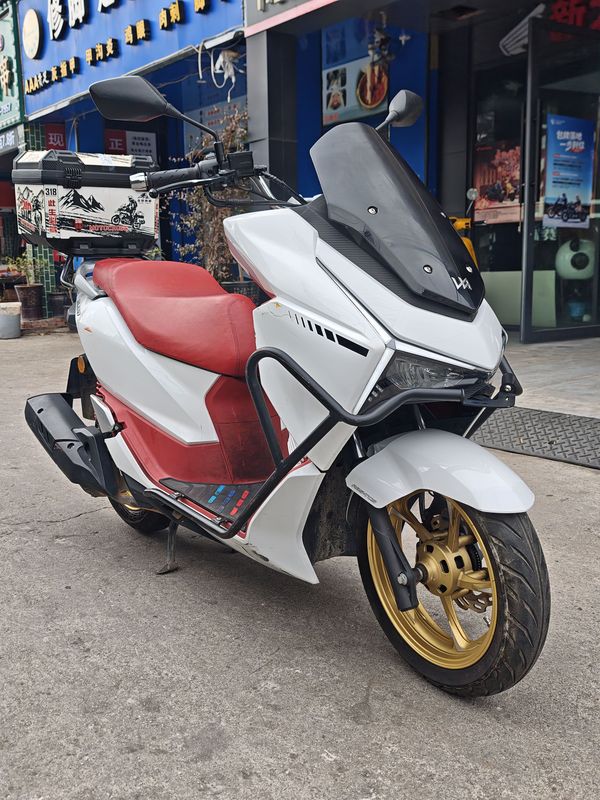 二手猎变闪电狗150