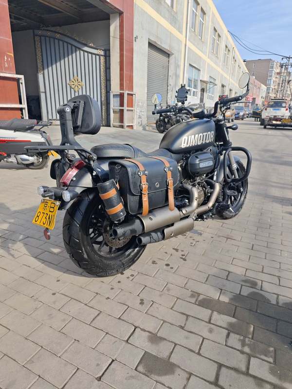 二手QJMOTOR闪300