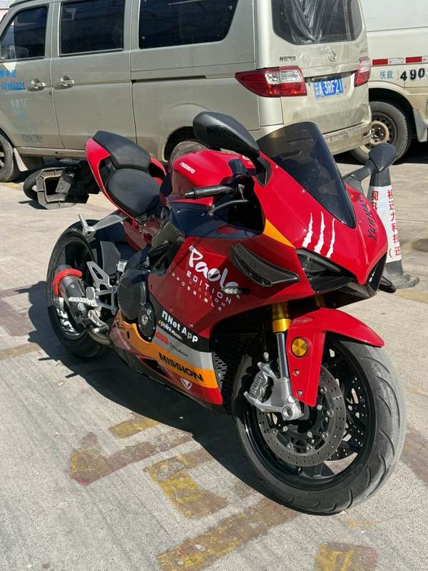 二手摩迪威800RS