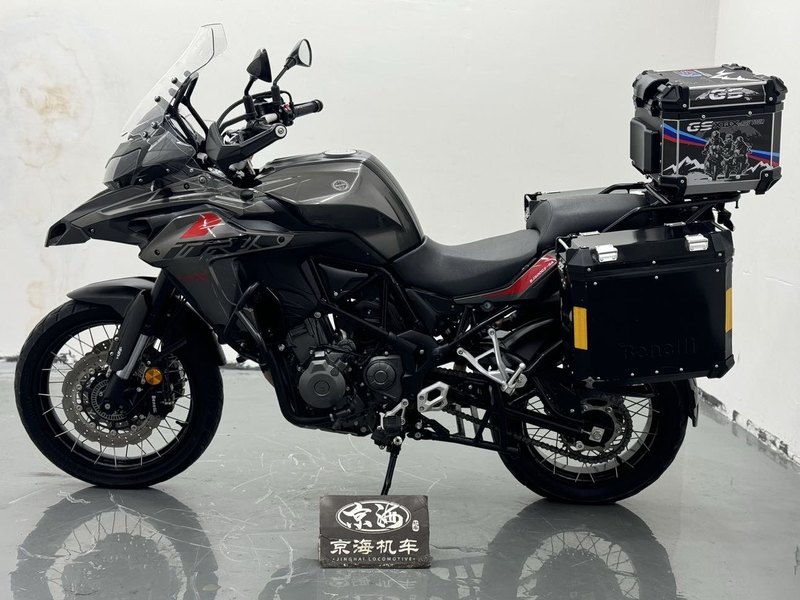 二手贝纳利金鹏 TRK502