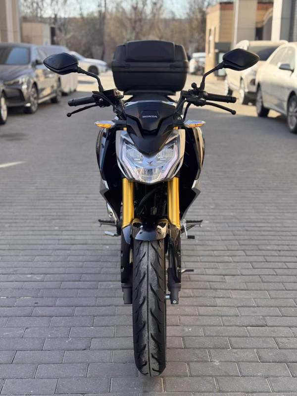 二手五羊本田CB190R 暴锋眼