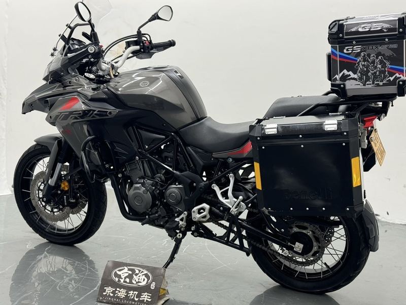 二手贝纳利金鹏 TRK502