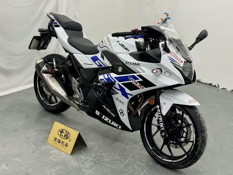 二手豪爵铃木GSX250R