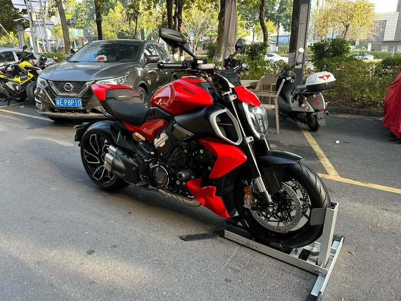 二手杜卡迪Diavel V4