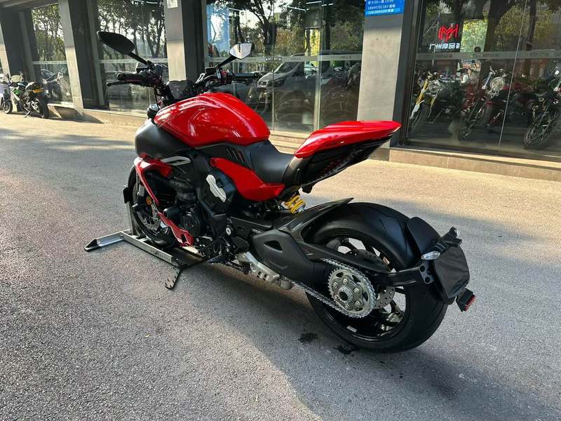 二手杜卡迪Diavel V4