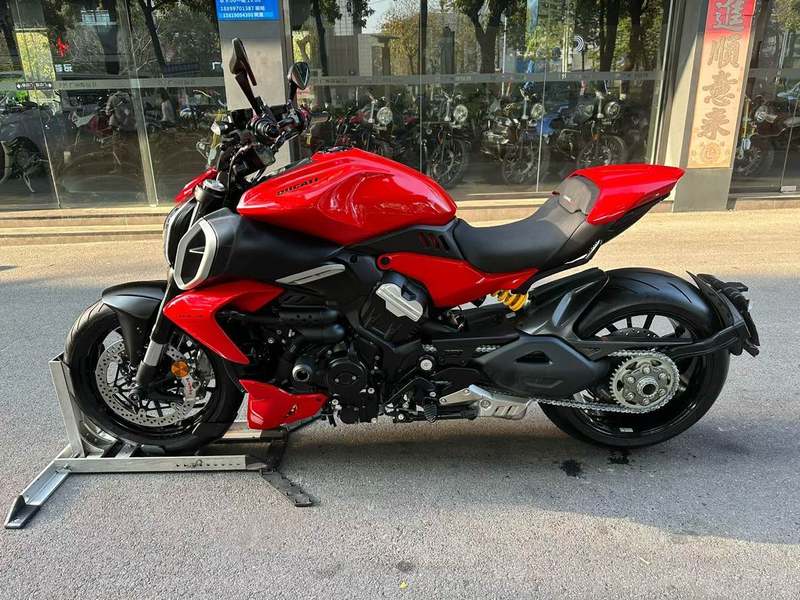 二手杜卡迪Diavel V4