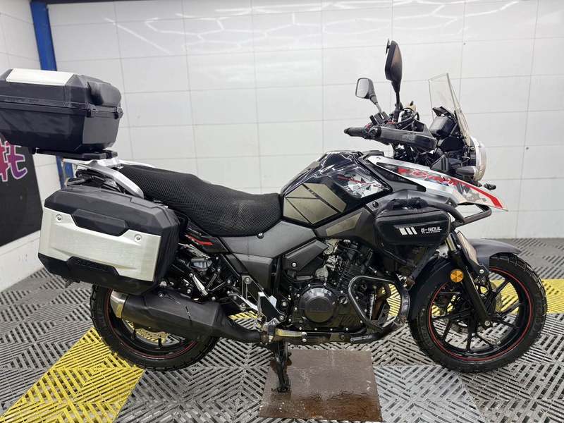 二手豪爵铃木DL250