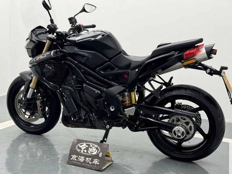 二手贝纳利TNT899