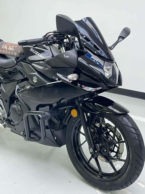 二手豪爵铃木GSX250R