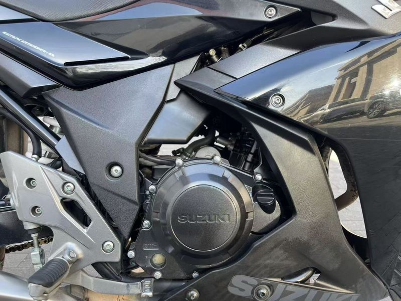 二手豪爵铃木GSX250R