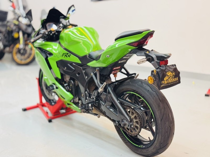 二手川崎ZX-4R
