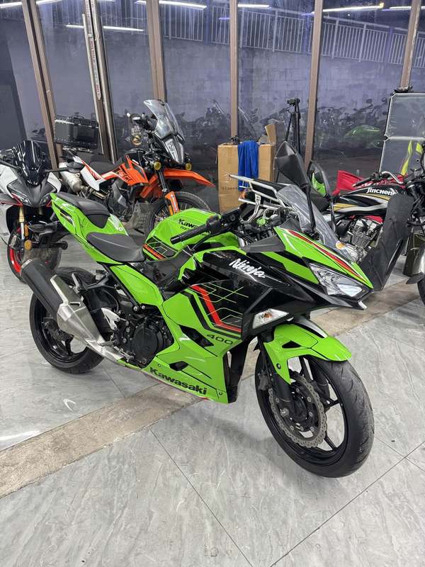 二手川崎Ninja 400