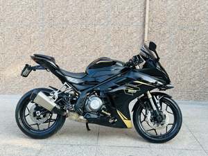 二手贝纳利龙卷风 Tornado 302R