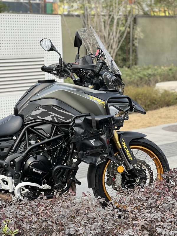 二手贝纳利TRK702