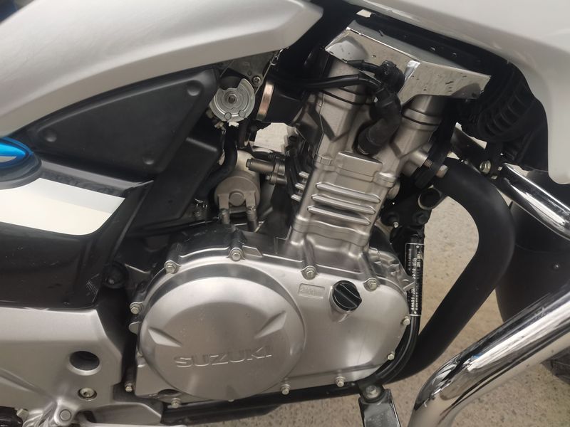 二手豪爵铃木骊驰 GW250