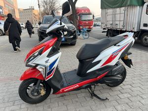 二手新大洲本田裂行 RX125Fi